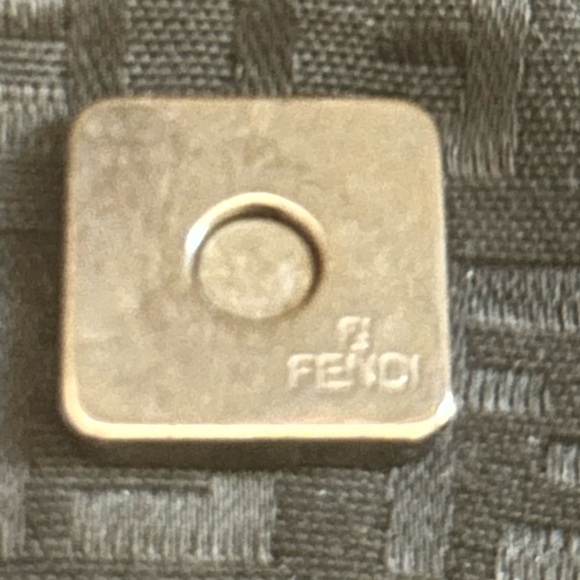 Good Condition Fendi Mamma Baugette - Picture 8 of 13